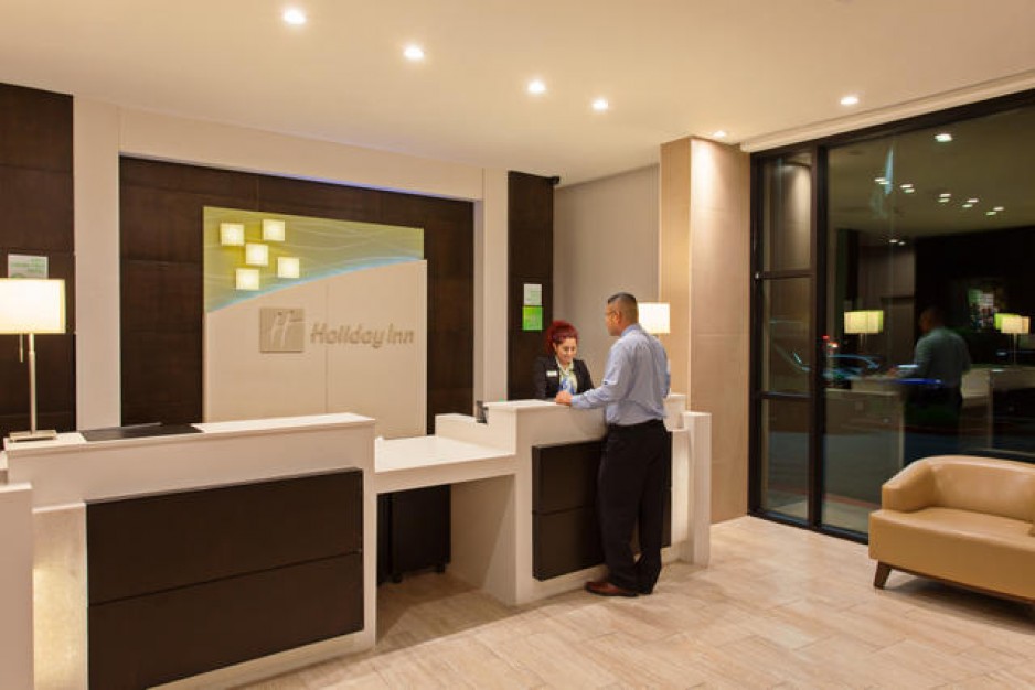 Hotel Front Desk - Los Angeles